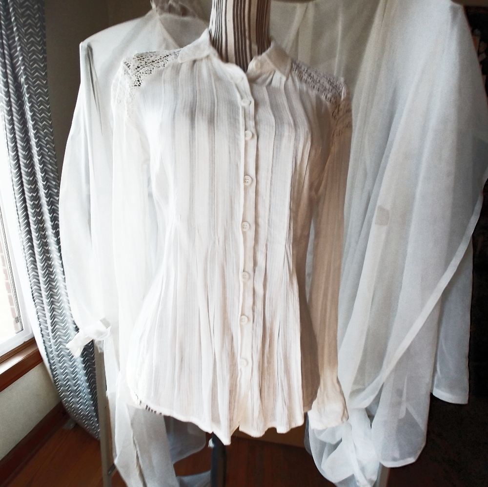 Free People White Button Down Blouse Crochet Sz 4